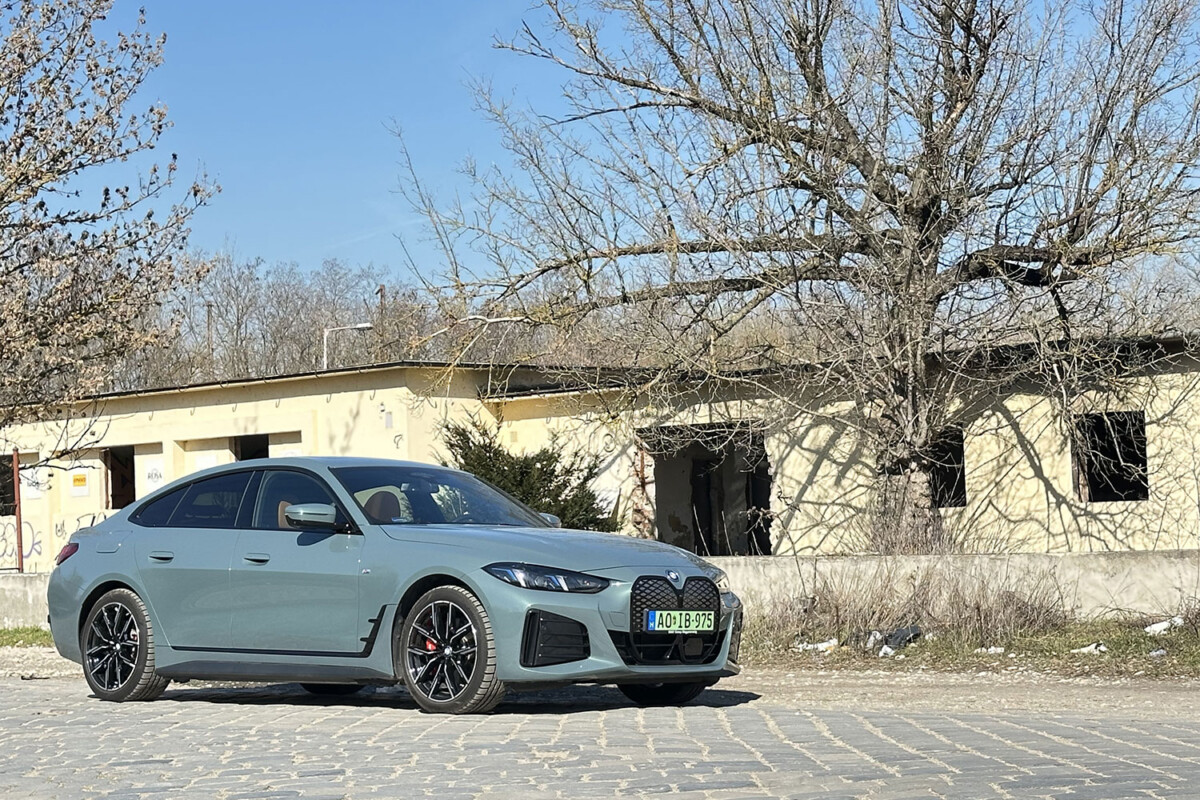 BMW szeretteti meg veled a villanyautózást