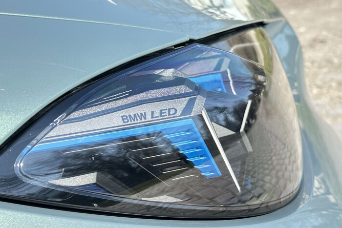 BMW szeretteti meg veled a villanyautózást 11