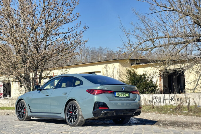 BMW szeretteti meg veled a villanyautózást 6