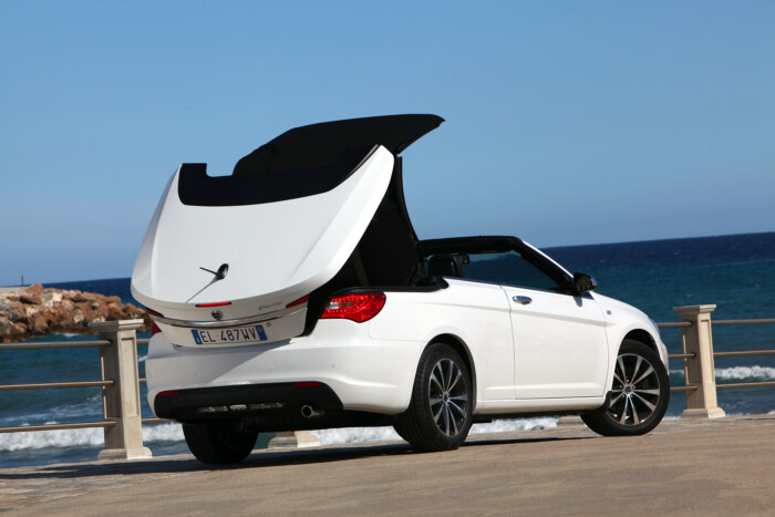 Egymillióból is lehet használt kabriód 9