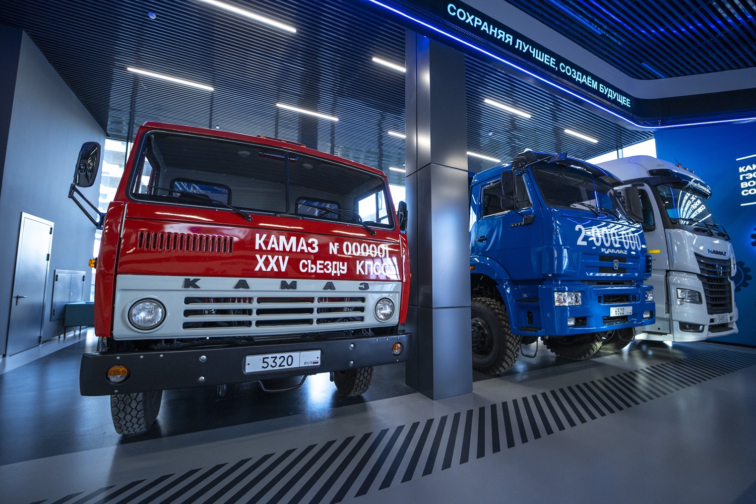 Beszédes rendszáma van ennek a teherautónak