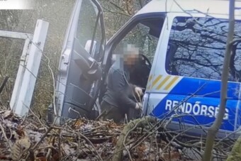 Rejtett kamera buktatta le az üzemanyaggal trükköző rendőröket