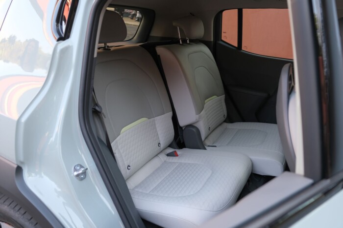 A villanyautók új, szögletes gyöngye: Kia EV2 13