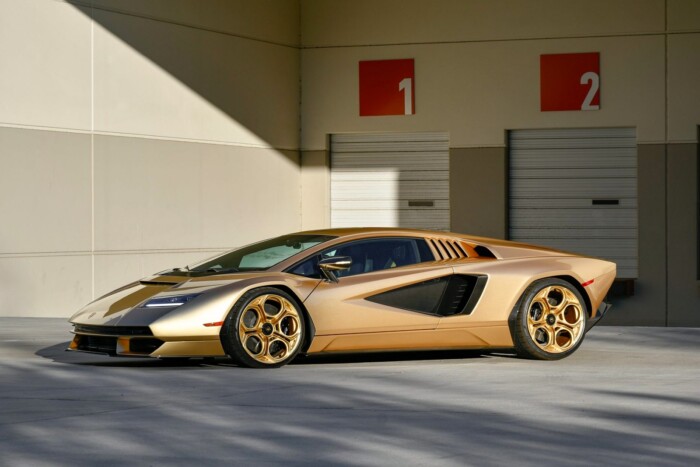 A kapzsiság ára: buknak a spekulánsok a luxusautón 6