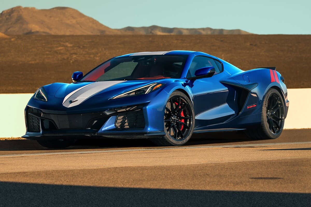 A múltat köti össze a jövővel ez a sportautó