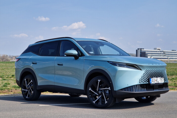 Sokat ad, de hiányzik a tűz – itt az Omoda 7 13