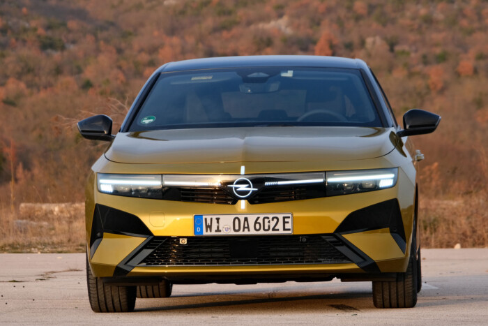 Olcsóbb lett itthon a megújult Opel Astra 15