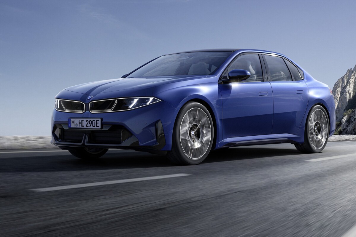 Személyesen néztük meg a legújabb, legfontosabb BMW-t