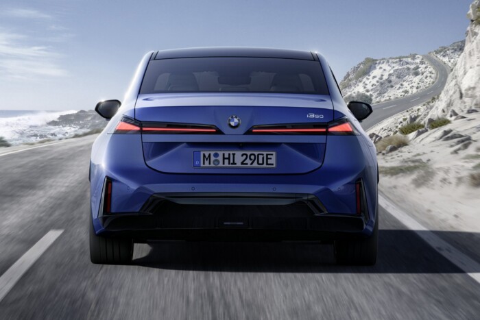 Személyesen néztük meg a legújabb, legfontosabb BMW-t 9