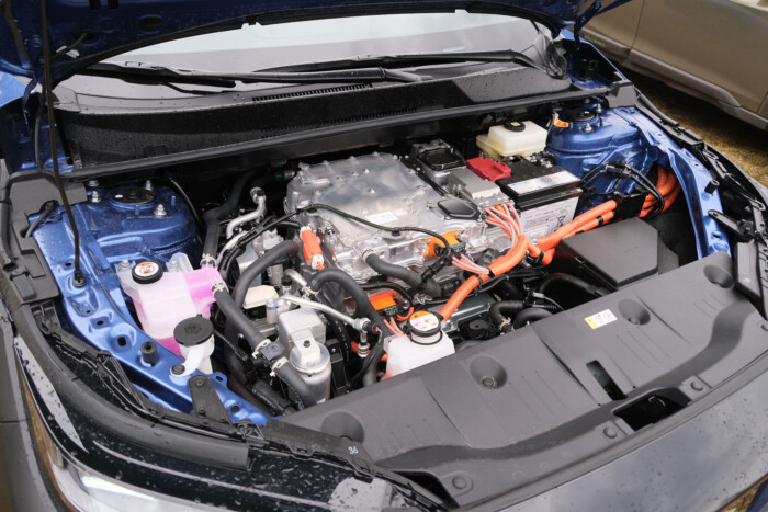 Kapitális családi autó jön Magyarországra 15