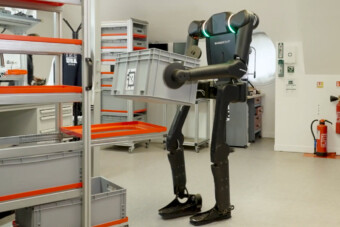 Fejetlen munkaerőre vált a Renault