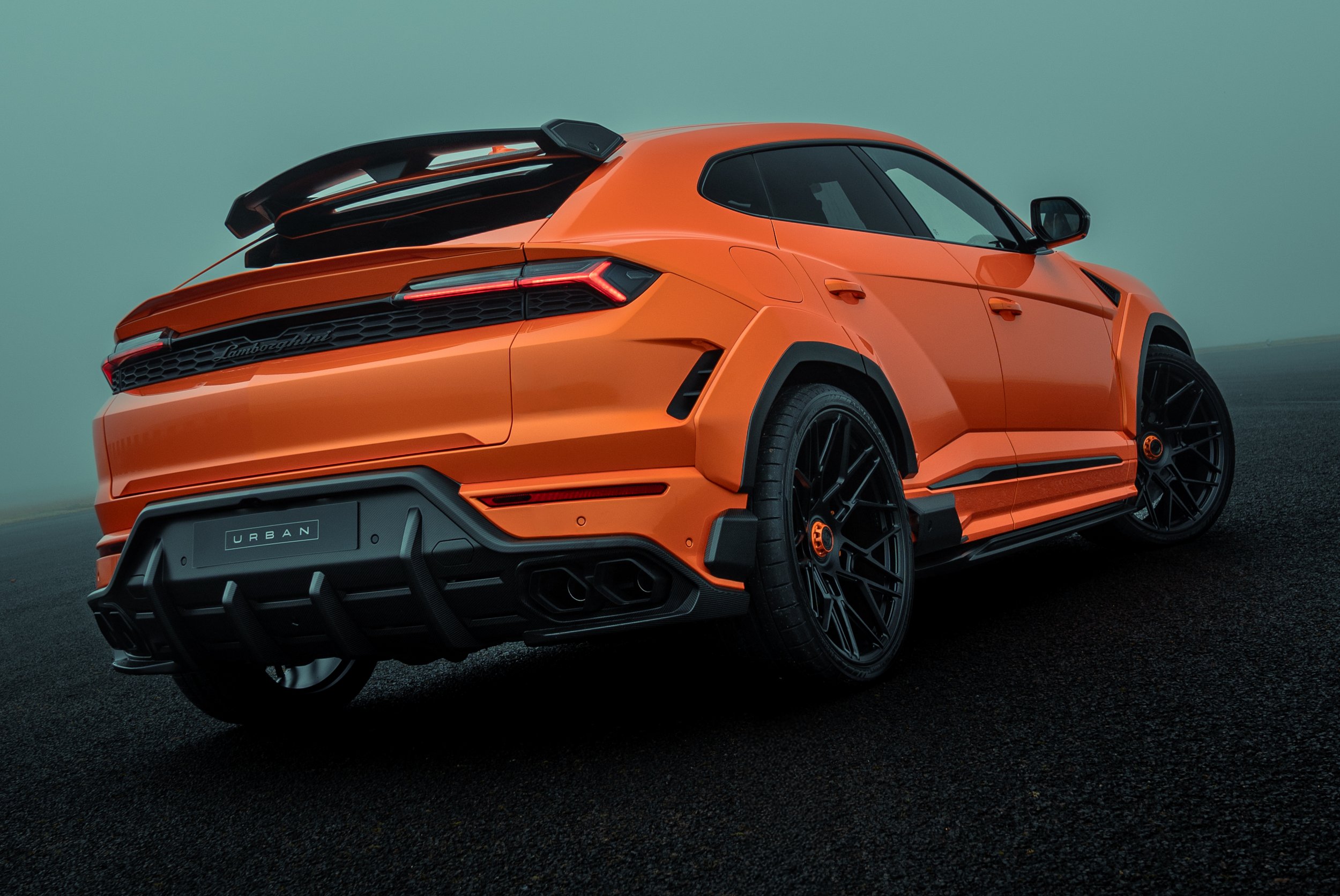 urban_automotive_lamborghini_urus_se_launch_fog-5-jpg-2026-3-23-8-42-9 | Vezess