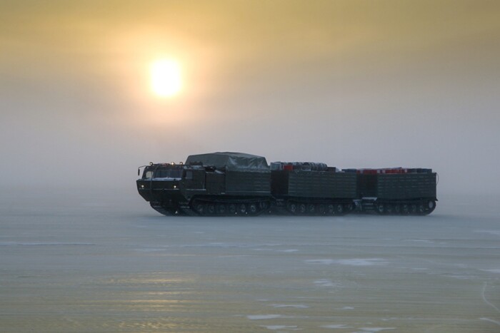 Itt a lánctalpas szörny, ami bárhol elmegy 2