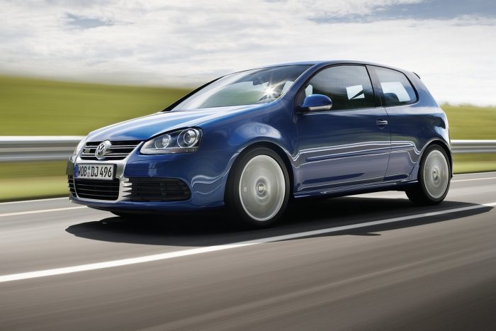 Hallgassunk együtt húsz éves zseniális motorokat