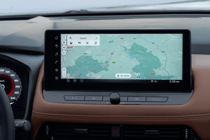 Mostantól belát a kereszteződésbe a legnagyobb európai Nissan 7