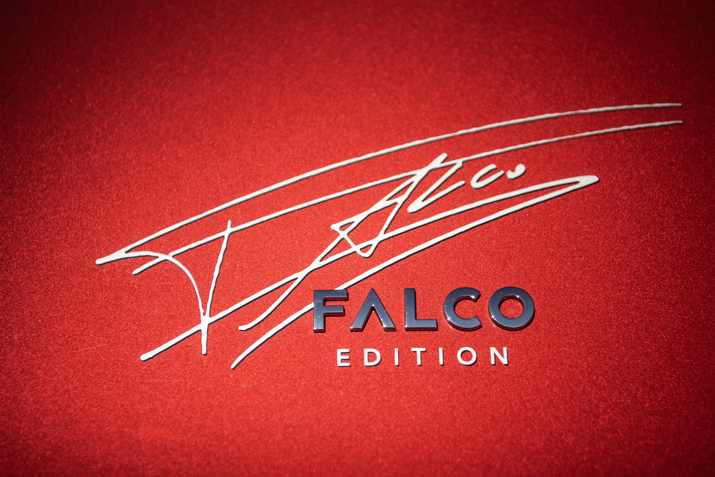 Elhunyt popsztár előtt tiszteleg a Volkswagen 2 Elhunyt popsztár előtt tiszteleg a Volkswagen 2