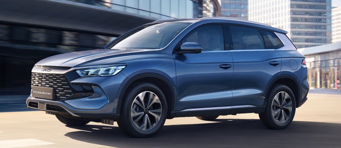 Takarékos nagy SUV érkezett, az ára is jó