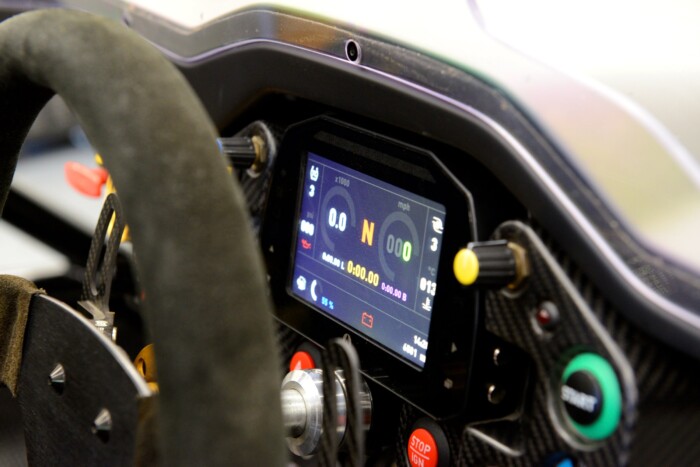 Teljes megőrült a legbolondabb európai autógyártó 9 Teljes megőrült a legbolondabb európai autógyártó 9