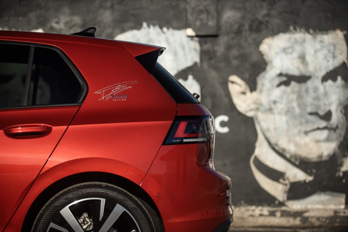 Elhunyt popsztár előtt tiszteleg a Volkswagen