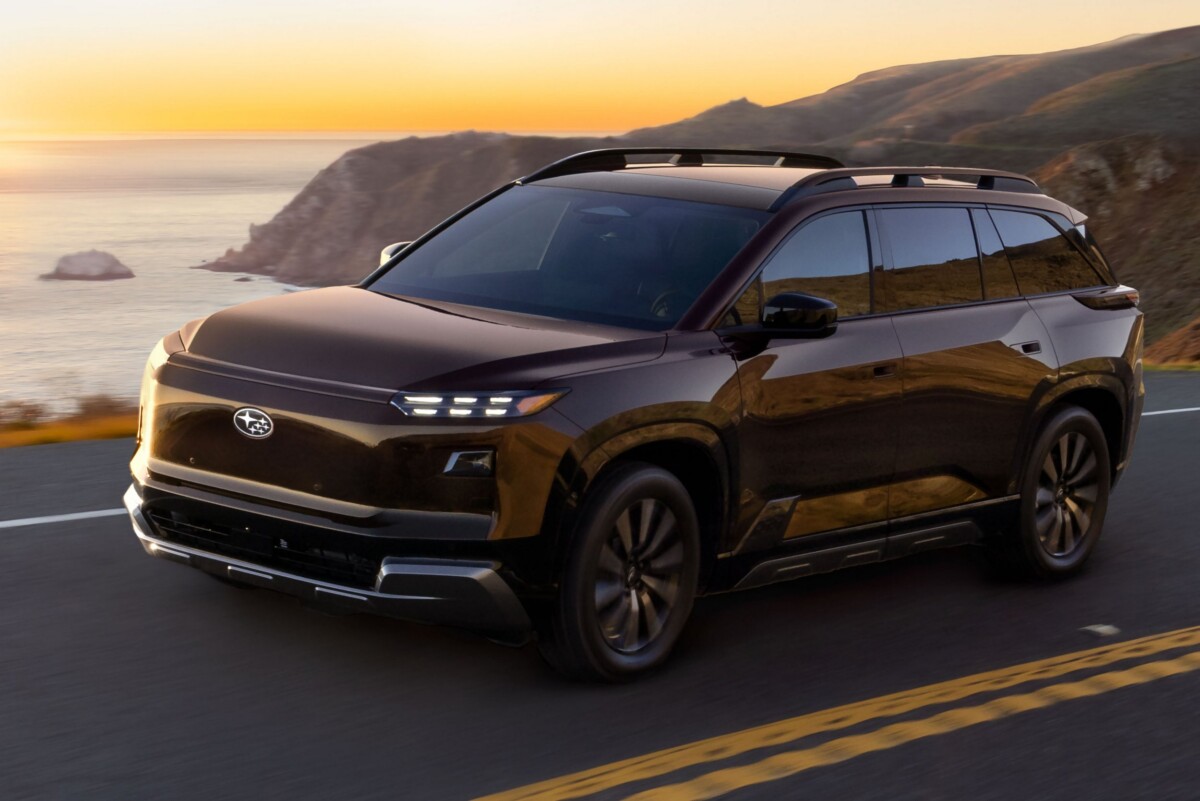 Hét utas, 426 lóerő a legnagyobb Subaruban