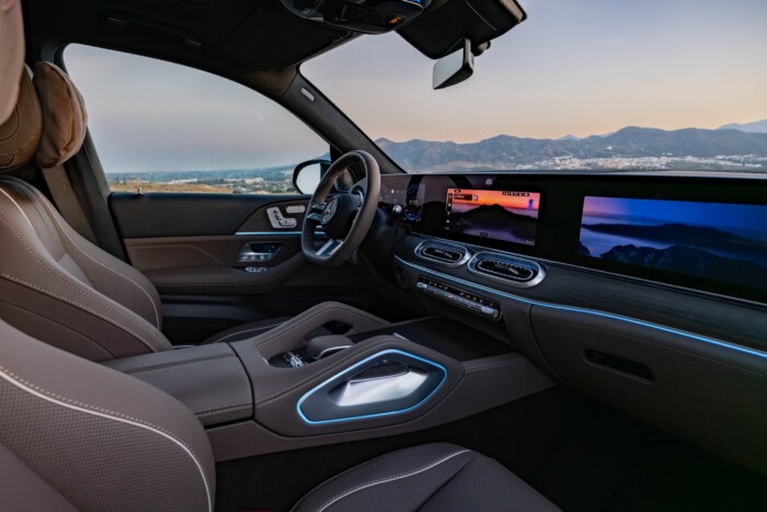 Felhőből lesz kényelmesebb a Mercedes csúcsmodellje 9