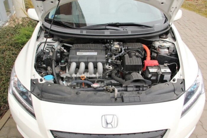 Lehet hülyén hangzik, de fiataloknak szerintem ez egy tökéletes első autó 6