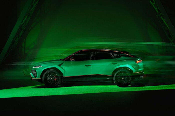 Papagájként pompázik ez a Lamborghini 7