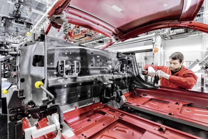 További dolgozókat bocsáthat el az Audi 6