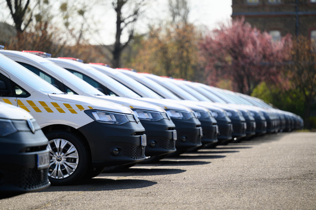 Négy milliárdért kaptak autót a rendőrök