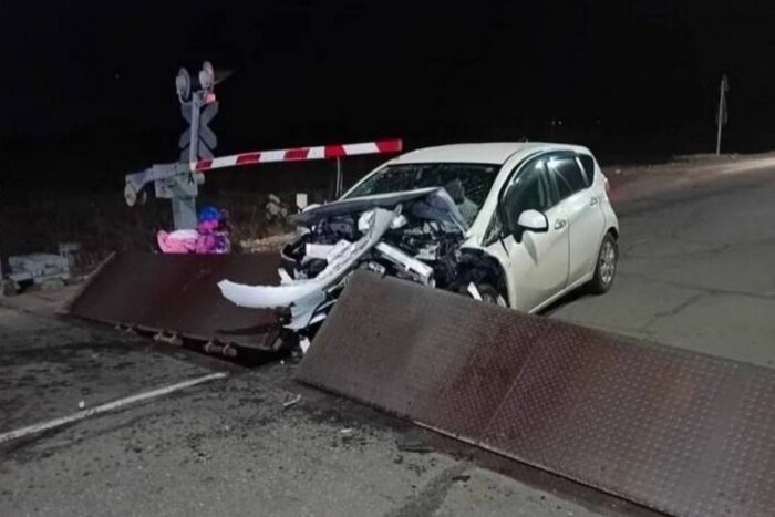 Sorompó helyett brutális csapda? Így is lehet szabályozni a vasúti átjárókat 1