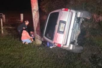 Hatalmas hüllőt gázolt, majd oszlopnak csapódott egy nő