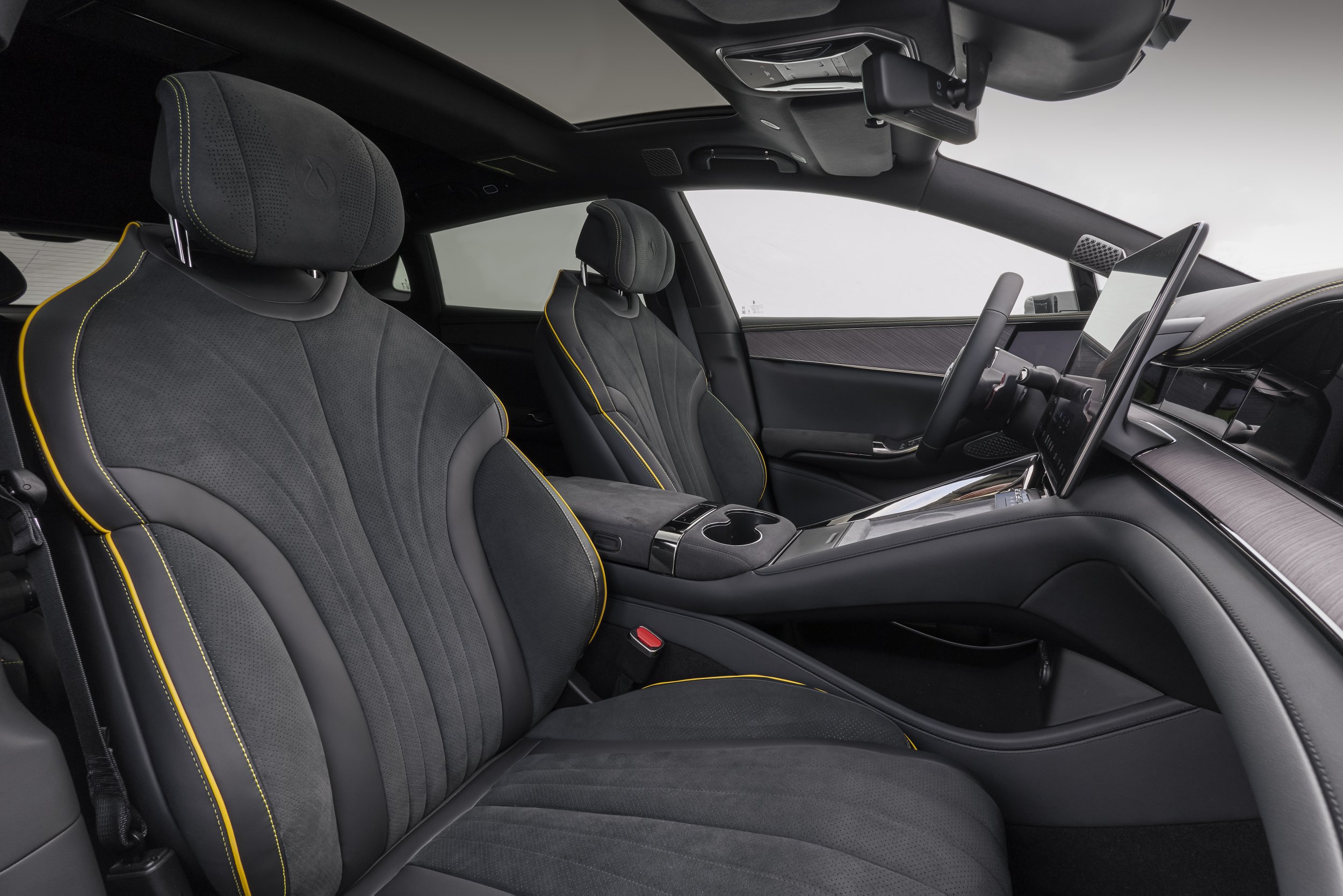 denza_z9gt_004interior_083 | Vezess