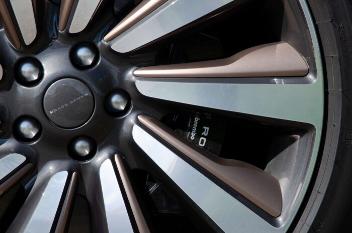 Ilyen egy méltóságteljes, 615 lóerős hegyomlás 14