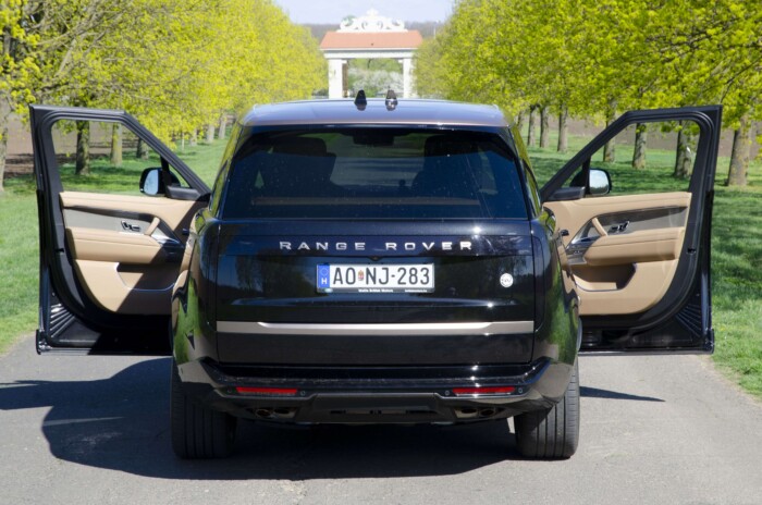 Ilyen egy méltóságteljes, 615 lóerős hegyomlás 7