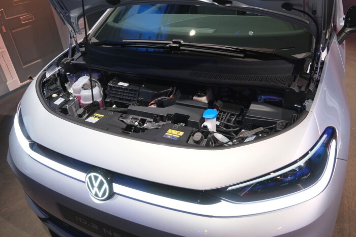 Új névvel,  sok újdonsággal itt a VW villanyautója 8