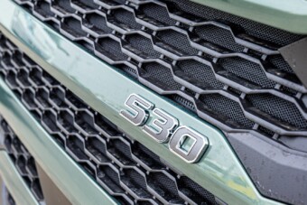 Különleges vontató érkezett Magyarországra