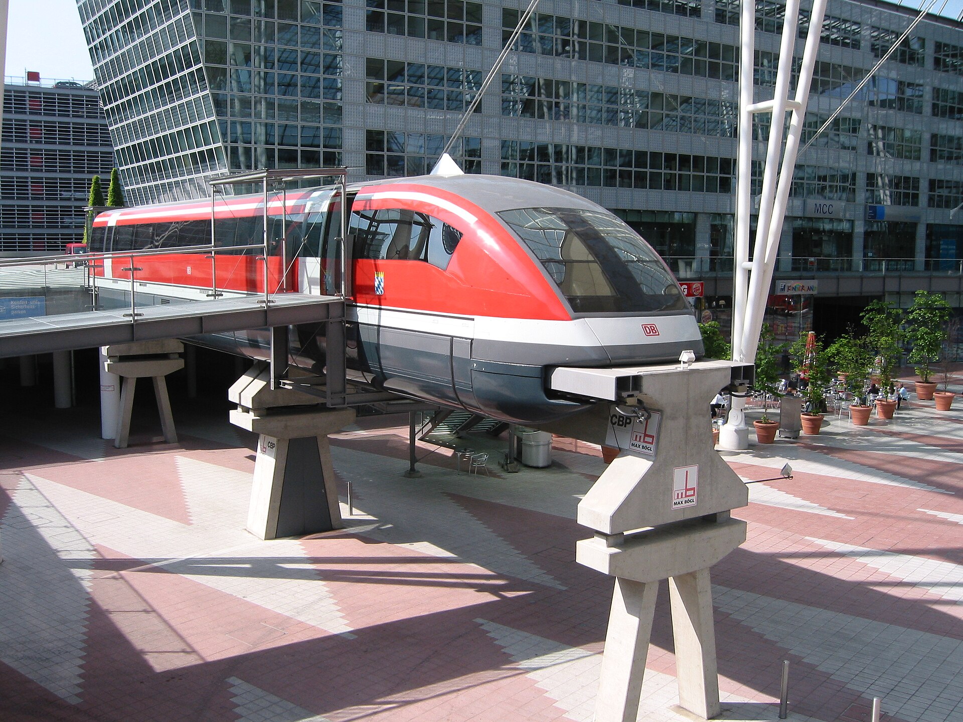 flughafen_de-muenchen_franz_josef_straus_transrapiddummy | Vezess