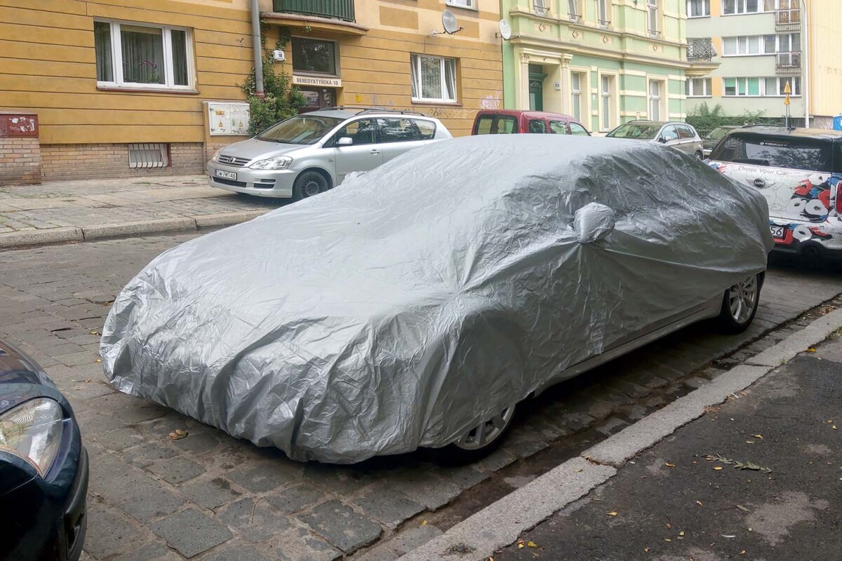 Leponyváztam a kocsimat, hozzányúlhat a parkolóőr?