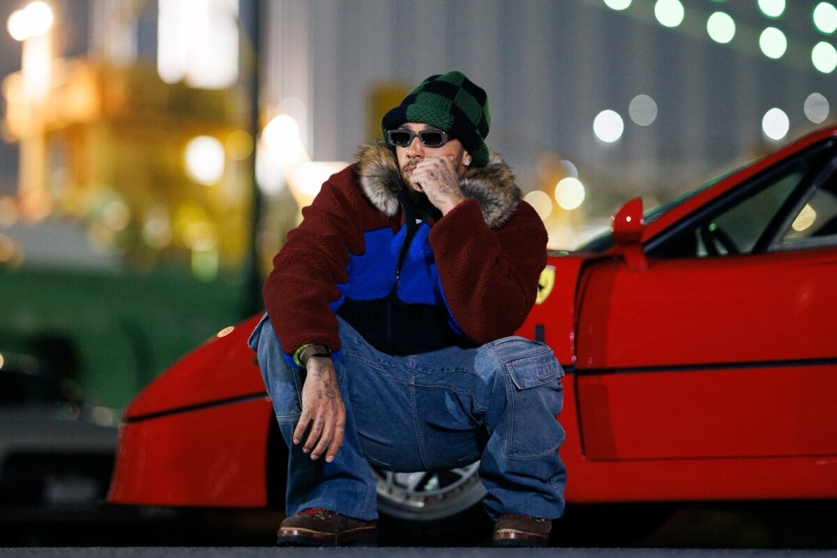 Legendás autóval vitte az éjszakába barátnőjét Hamilton