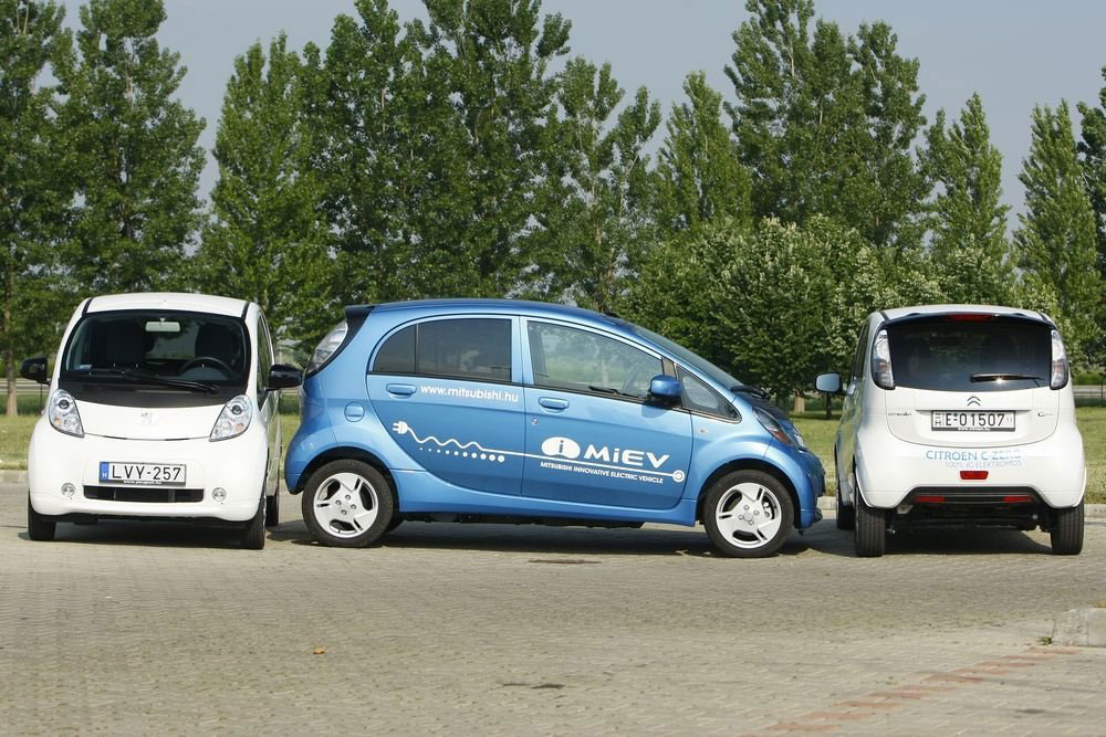 hasznalt_mitsubishi_imiev-39 | Vezess