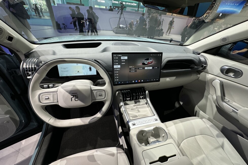 Kopogtatásra nyílik a BYD új SUV-ja 12