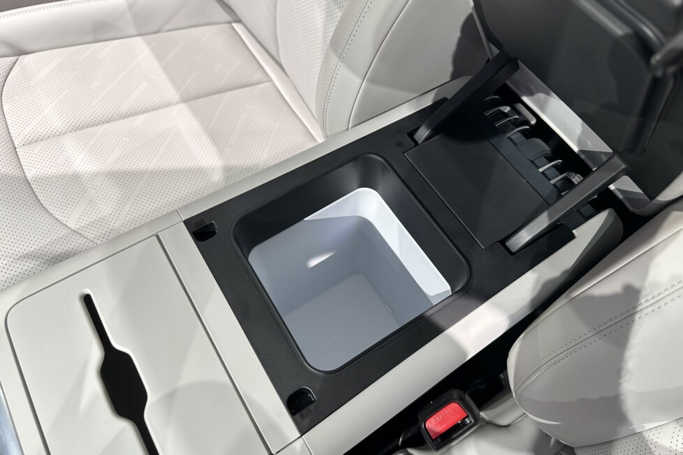 Kopogtatásra nyílik a BYD új SUV-ja 13