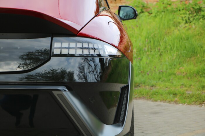 Ez az elektromos autó a bátrak választása 6