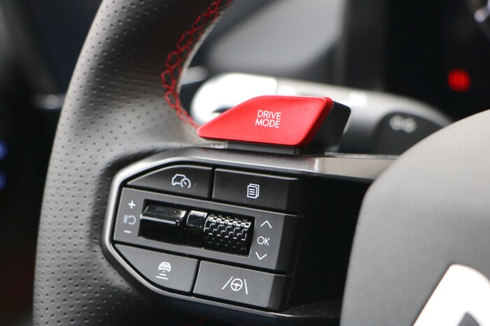 Ez az elektromos autó a bátrak választása 15