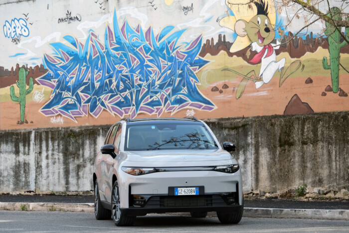 Benzin tartja életben az olcsó villanyautót 20