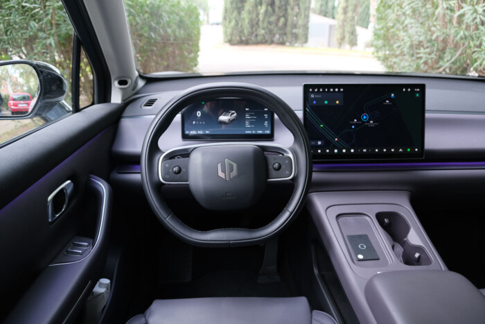 Benzin tartja életben az olcsó villanyautót 19