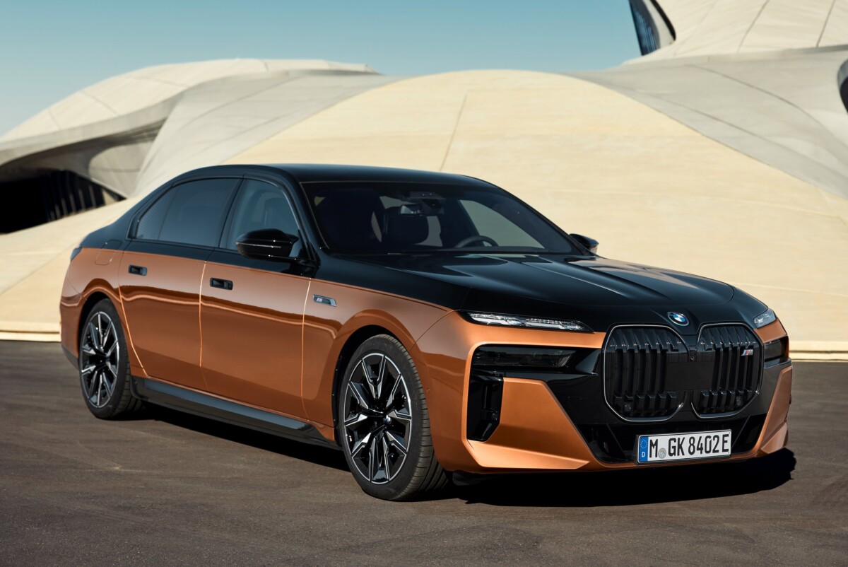 Külső segítséggel fejleszti csúcsmodelljét a BMW