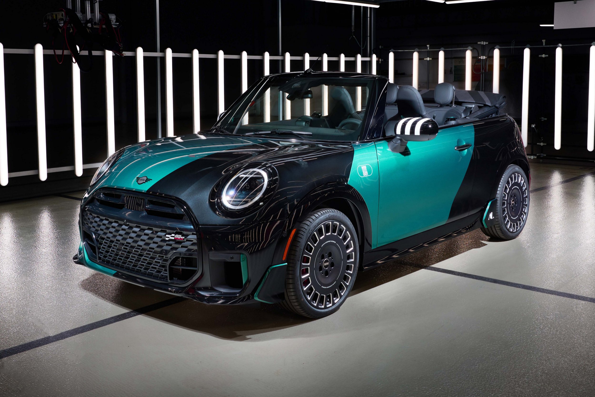 Kép forrás Matthew Ivan Howell Mini UK | Vezess