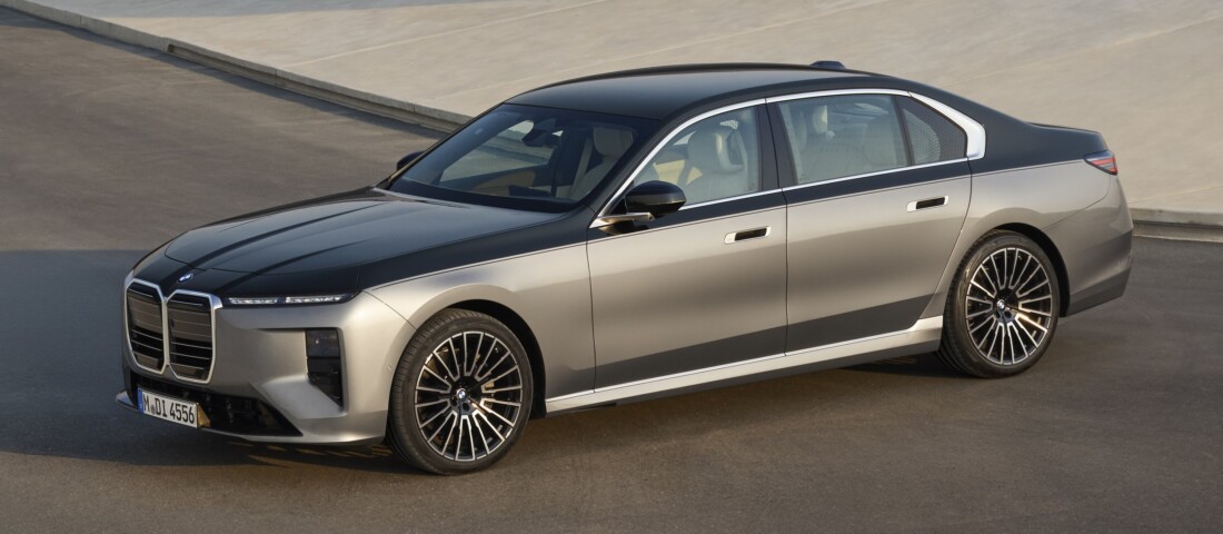 Személyiséget cserélt a BMW 7-es