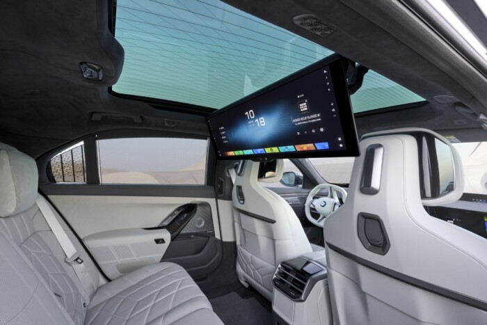 Személyiséget cserélt a BMW 7-es 14